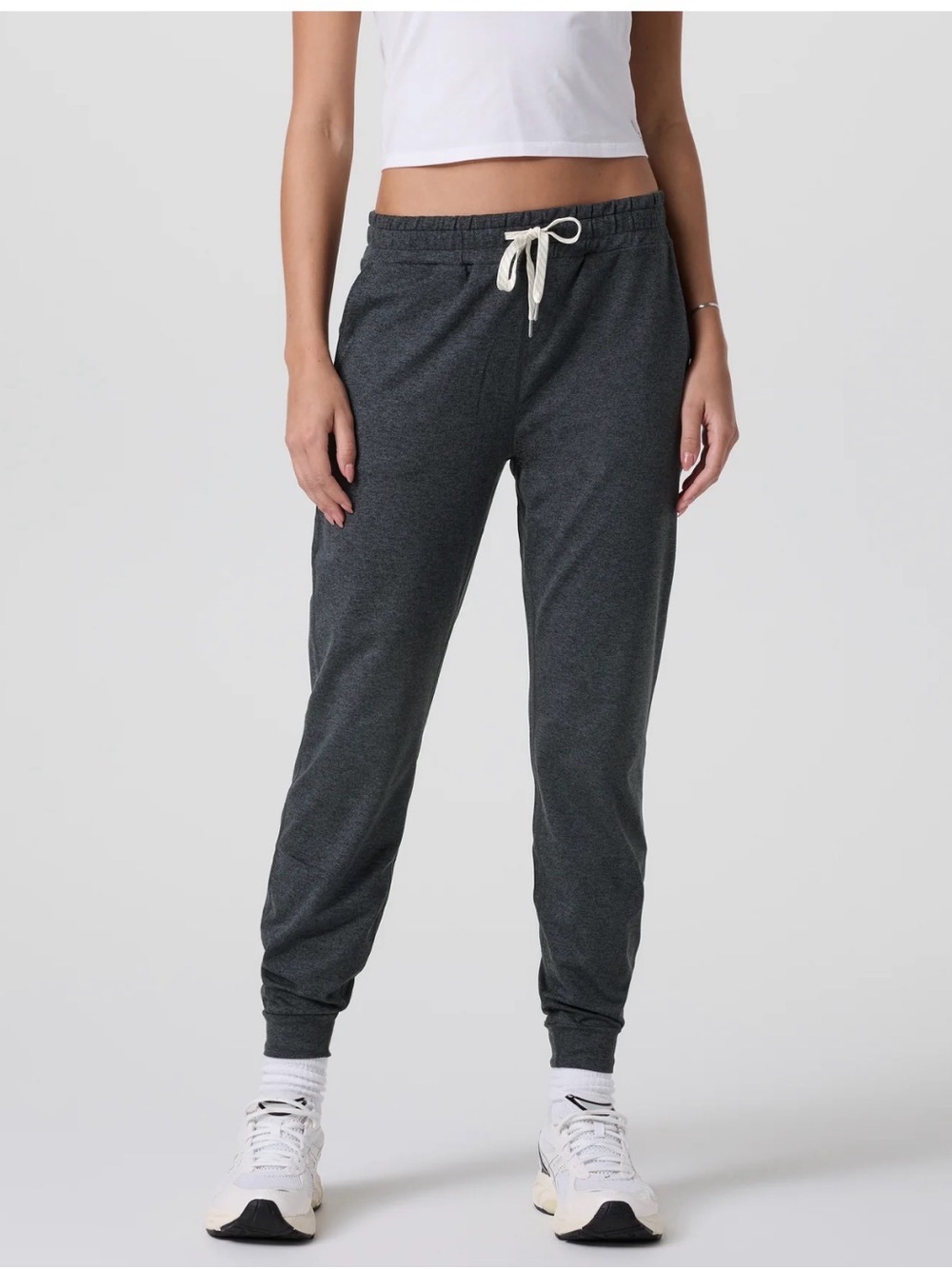 Vuori Women's Gray Performance Jogger Pants Size XS